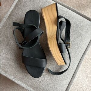 Nisolo Sarina Wooden Wedges, size 7.5 Black
